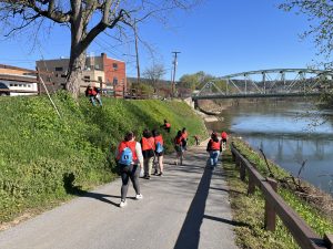 Image of students heading out to clean up the Jersey Shore area